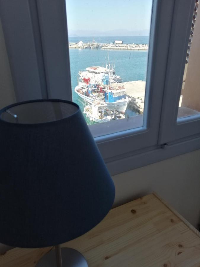 Aegina Port Apt 2-Διαμέρισμα Στο Λιμάνι Της Αίγινας 2 المظهر الخارجي الصورة