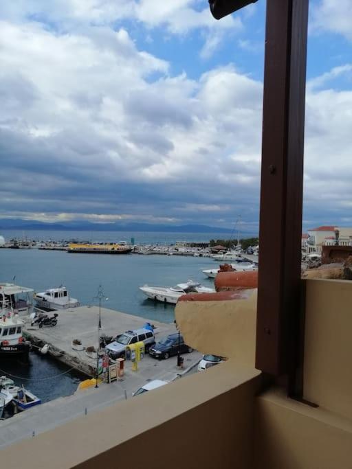 Aegina Port Apt 2-Διαμέρισμα Στο Λιμάνι Της Αίγινας 2 المظهر الخارجي الصورة