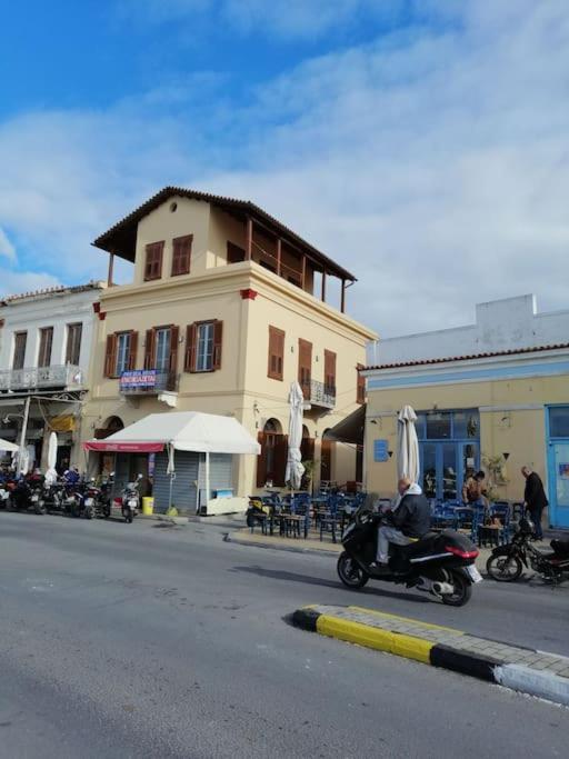 Aegina Port Apt 2-Διαμέρισμα Στο Λιμάνι Της Αίγινας 2 المظهر الخارجي الصورة