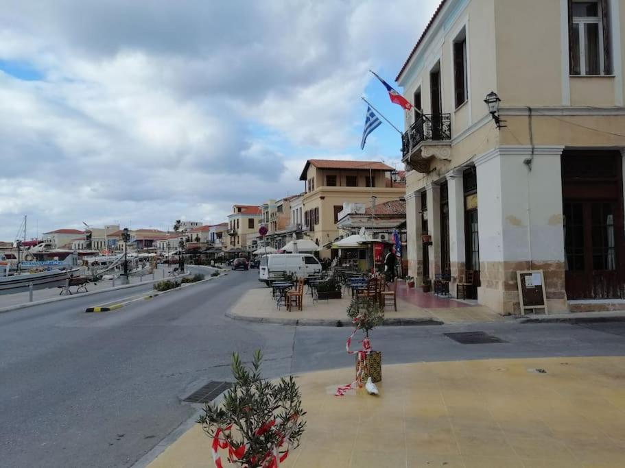Aegina Port Apt 2-Διαμέρισμα Στο Λιμάνι Της Αίγινας 2 المظهر الخارجي الصورة